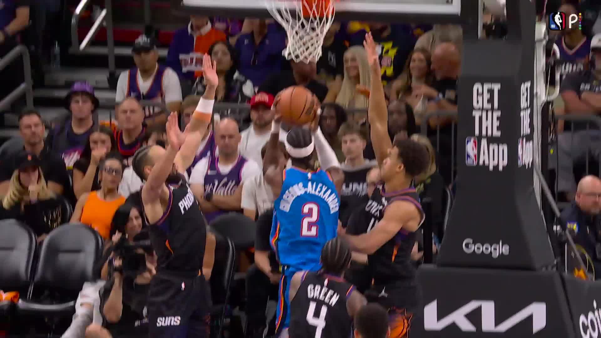 Shai Gilgeous-Alexander hangs in the air for a tough finish