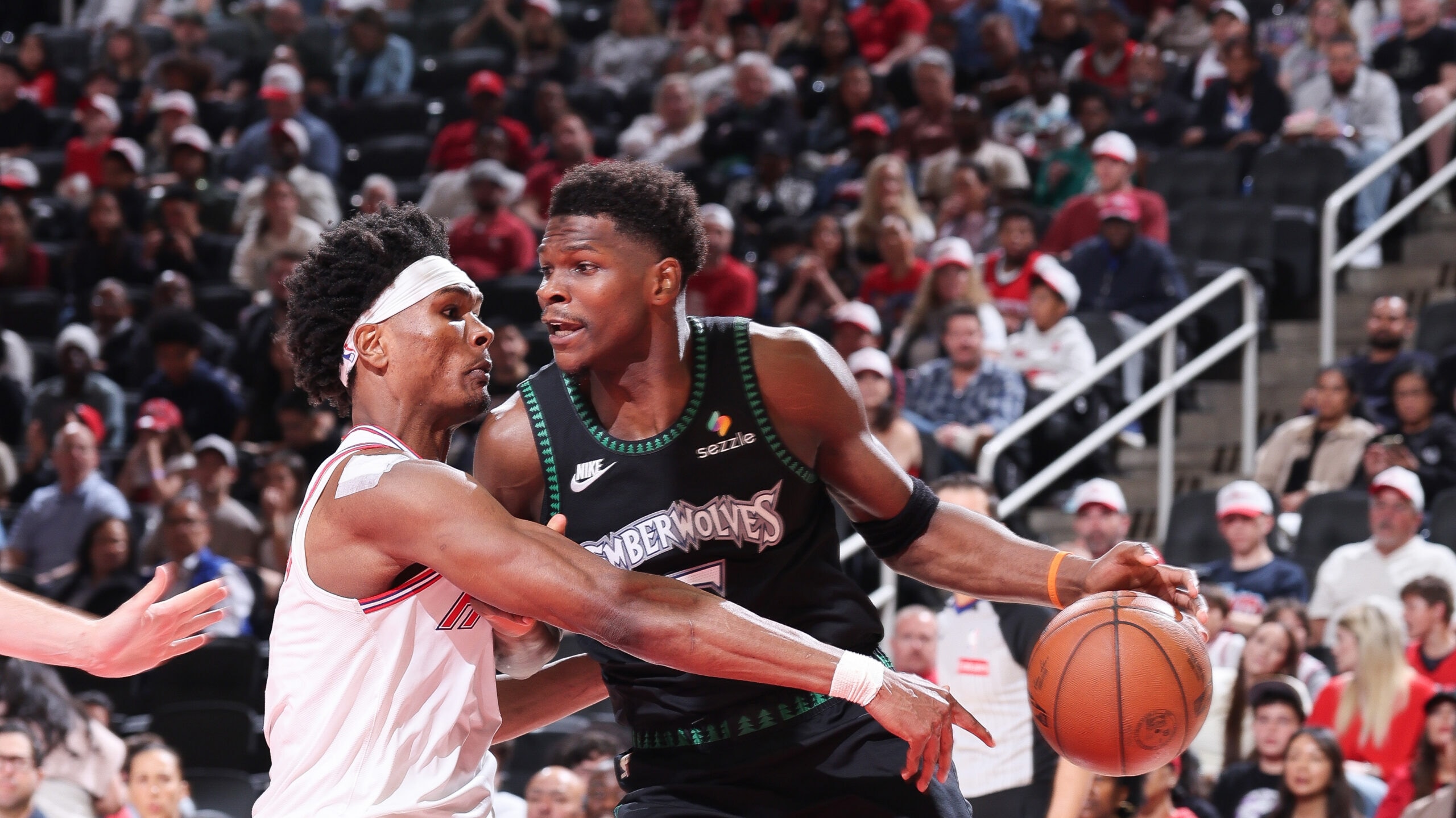 Live Updates: All 30 teams in action for monster 15-game Friday