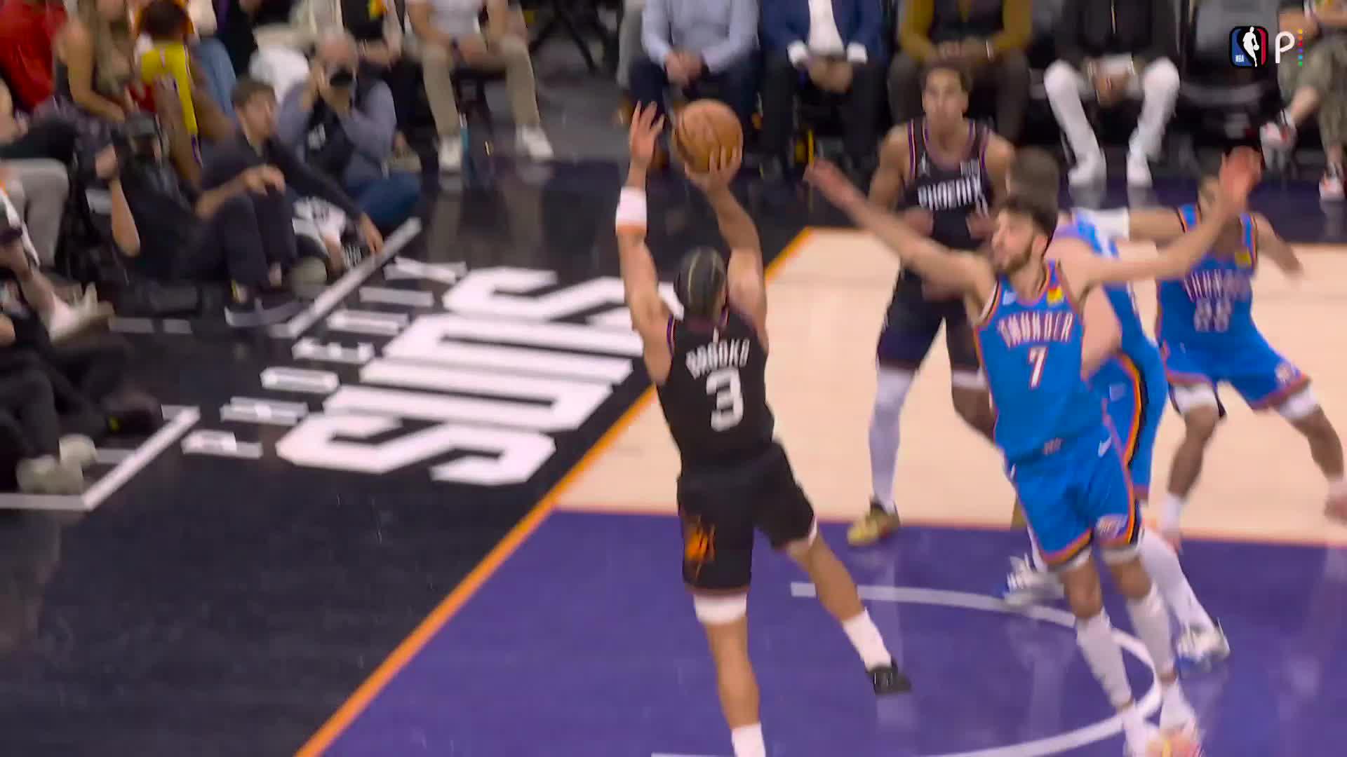 Dillon Brooks knocks down the turnaway jmper