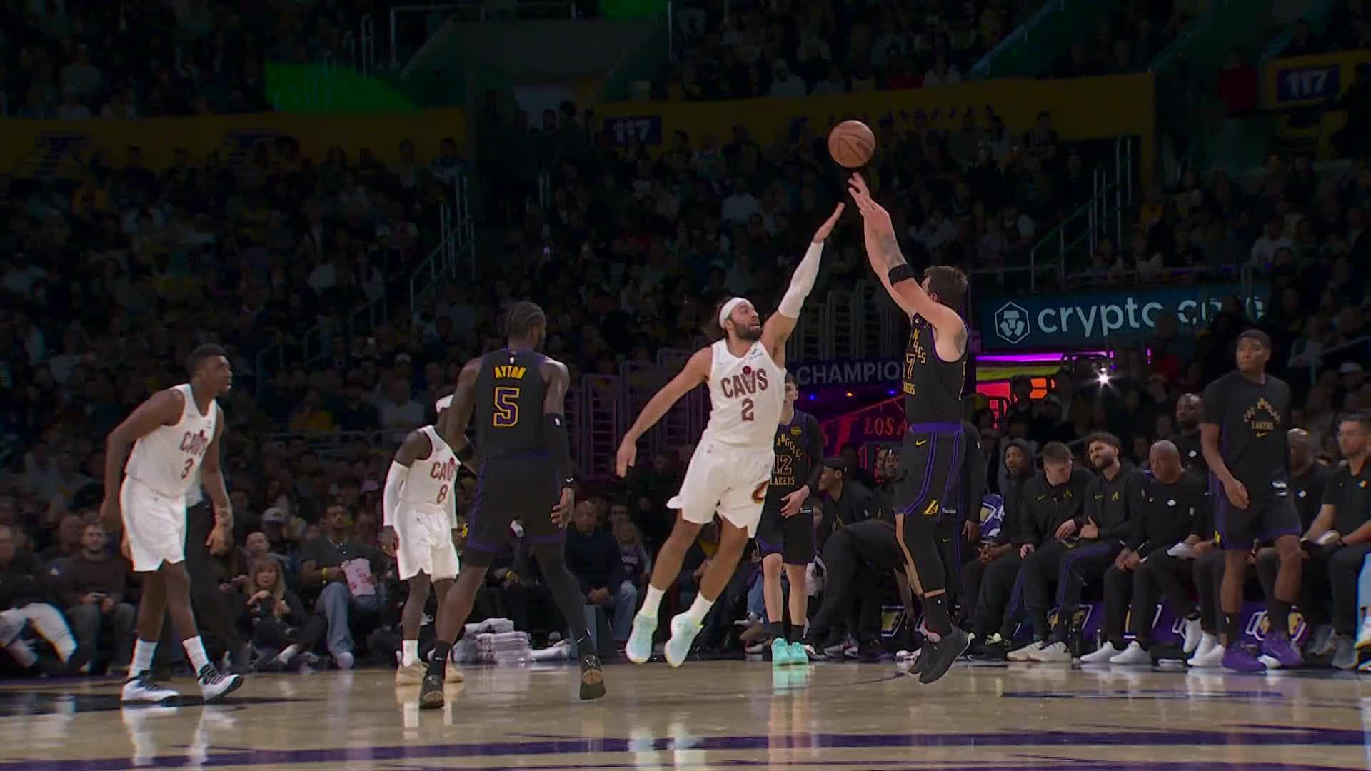 Luka Dončić drops 42-12-5 vs. Cavaliers