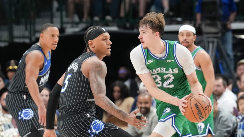 Ανακεφαλαίωση: Ο Φλαγκ γράφει ιστορία στο ΝΒΑ για να ηγηθεί της δράσης της Παρασκευής