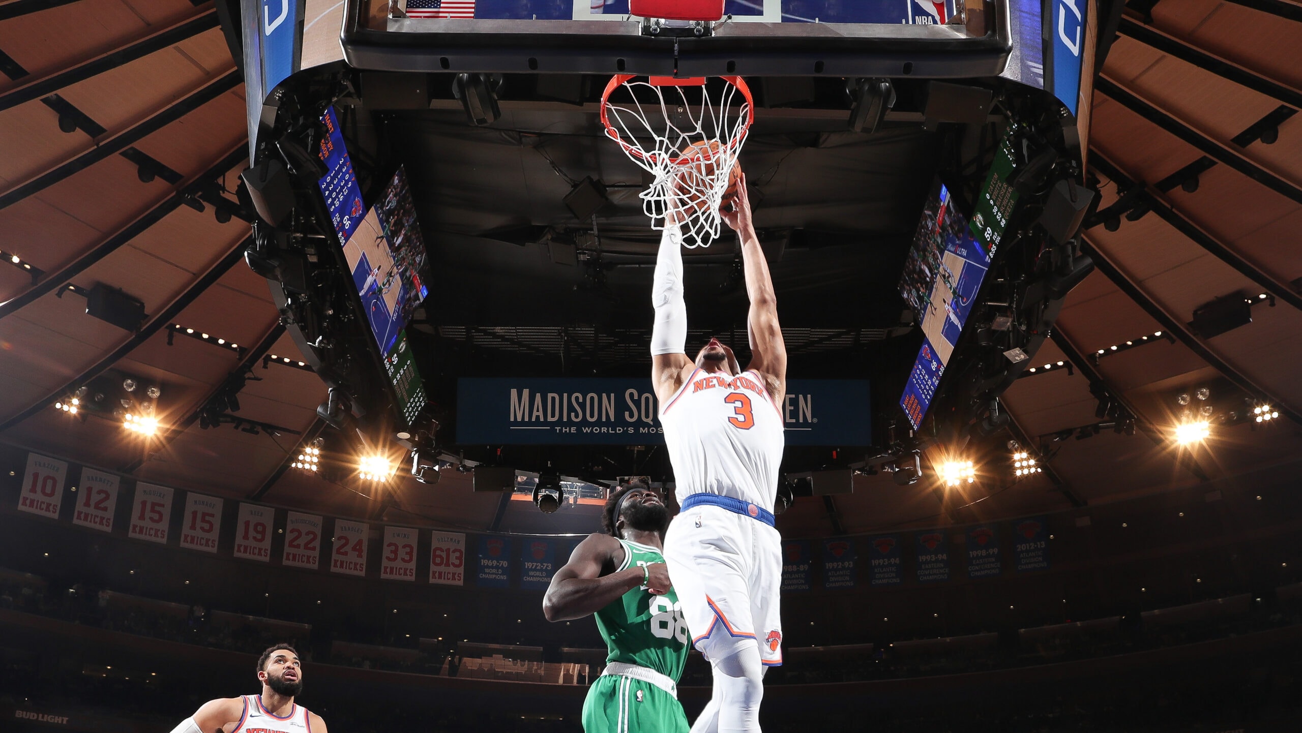 HartKnicks outlast Celtics in back-and-forth clash