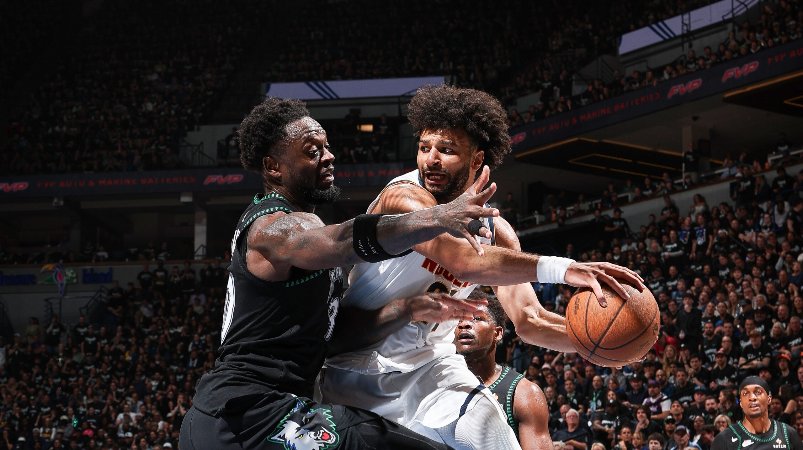 Live Updates: 2026 NBA Playoffs, R1 | Nuggets-Wolves battle in pivotal Game 3