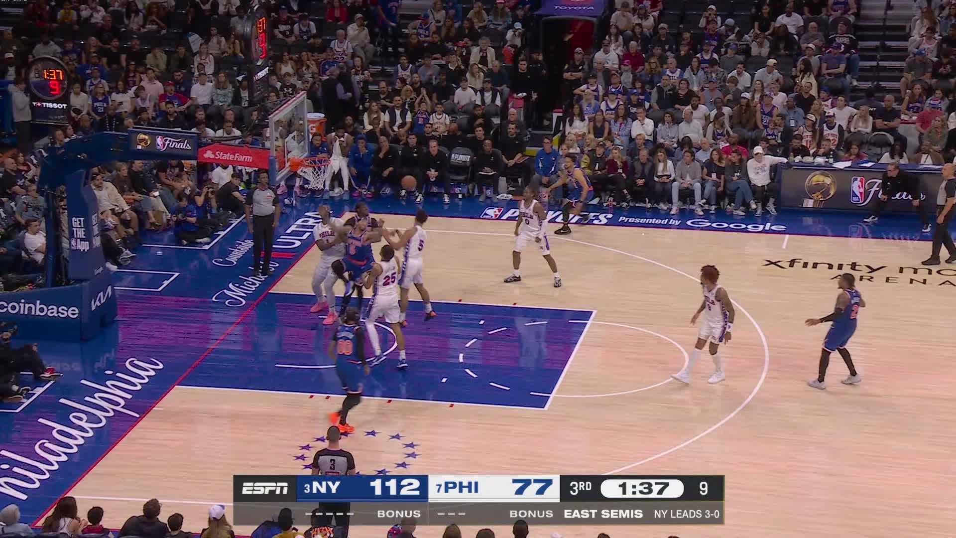 Landry Shamet dials from long distance
