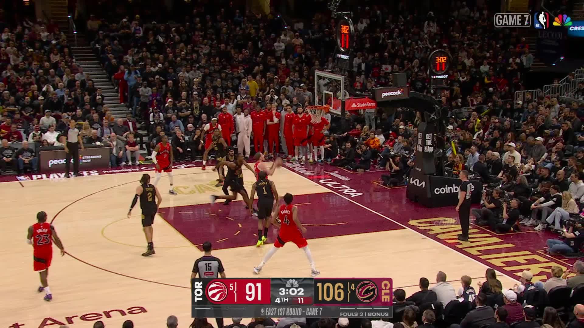 Dunk by Jakob Poeltl