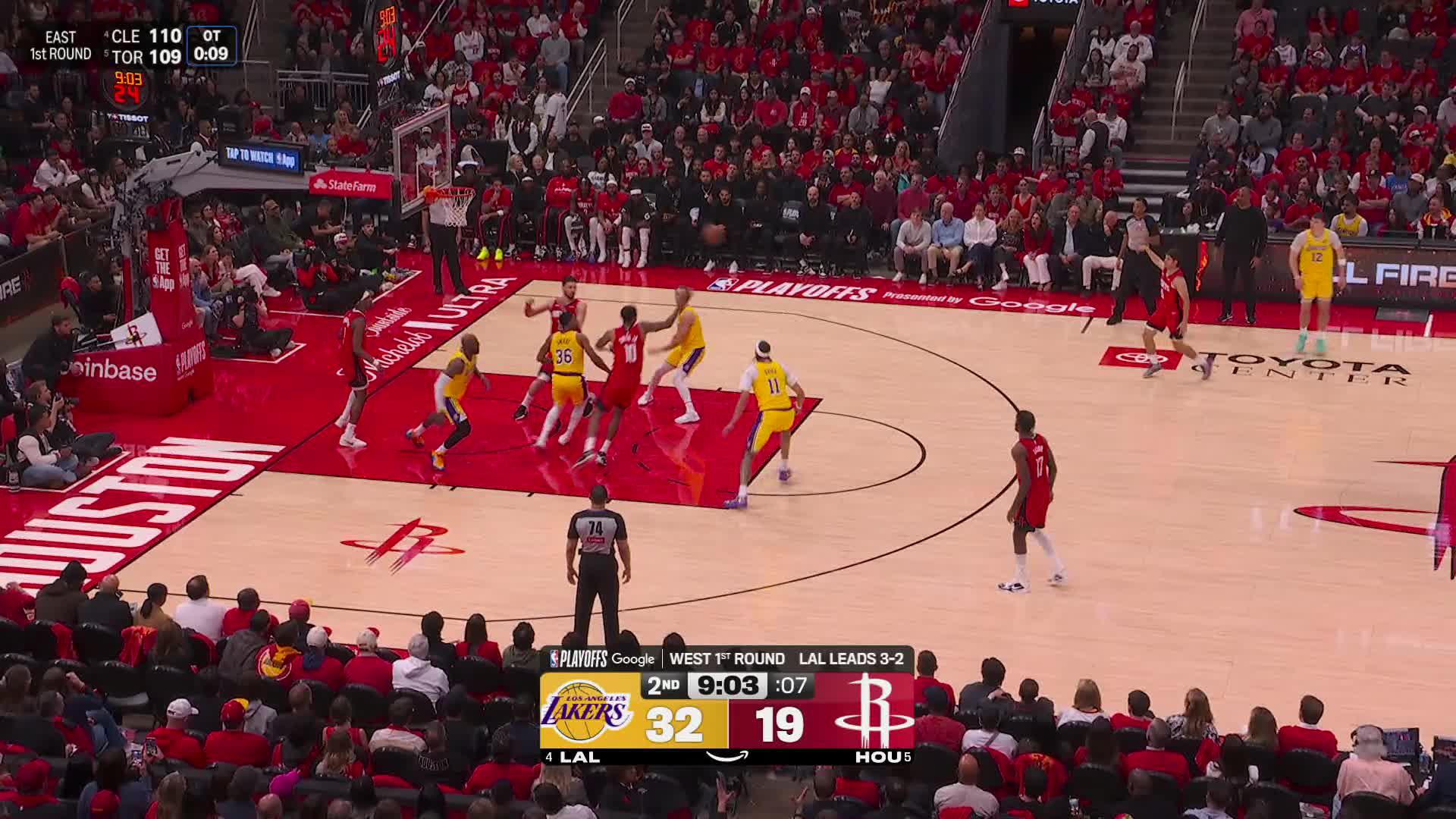 Jake LaRavia with the slam