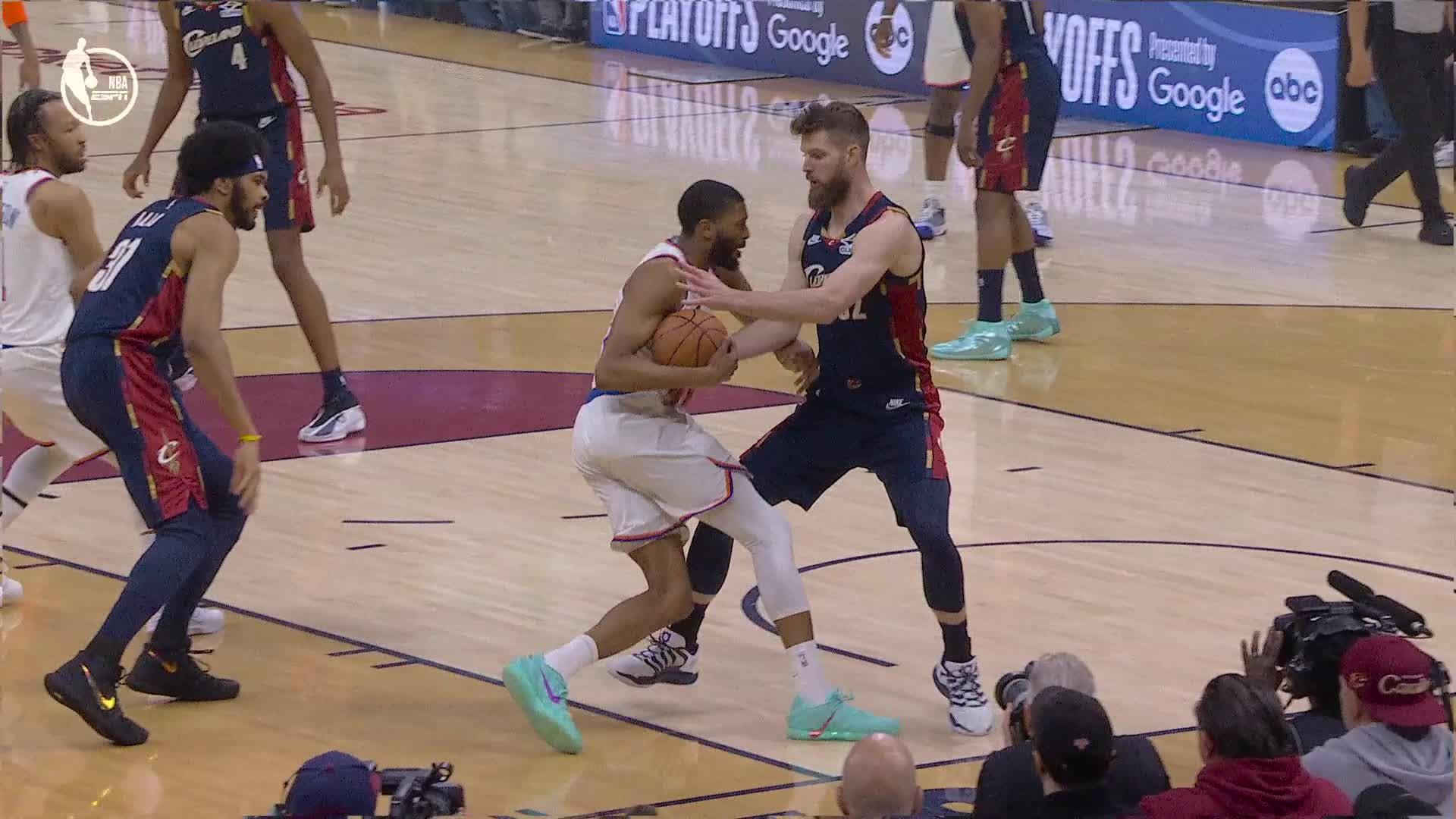 Cleveland Cavaliers vs. New York Knicks - 1st Quarter Highlights
