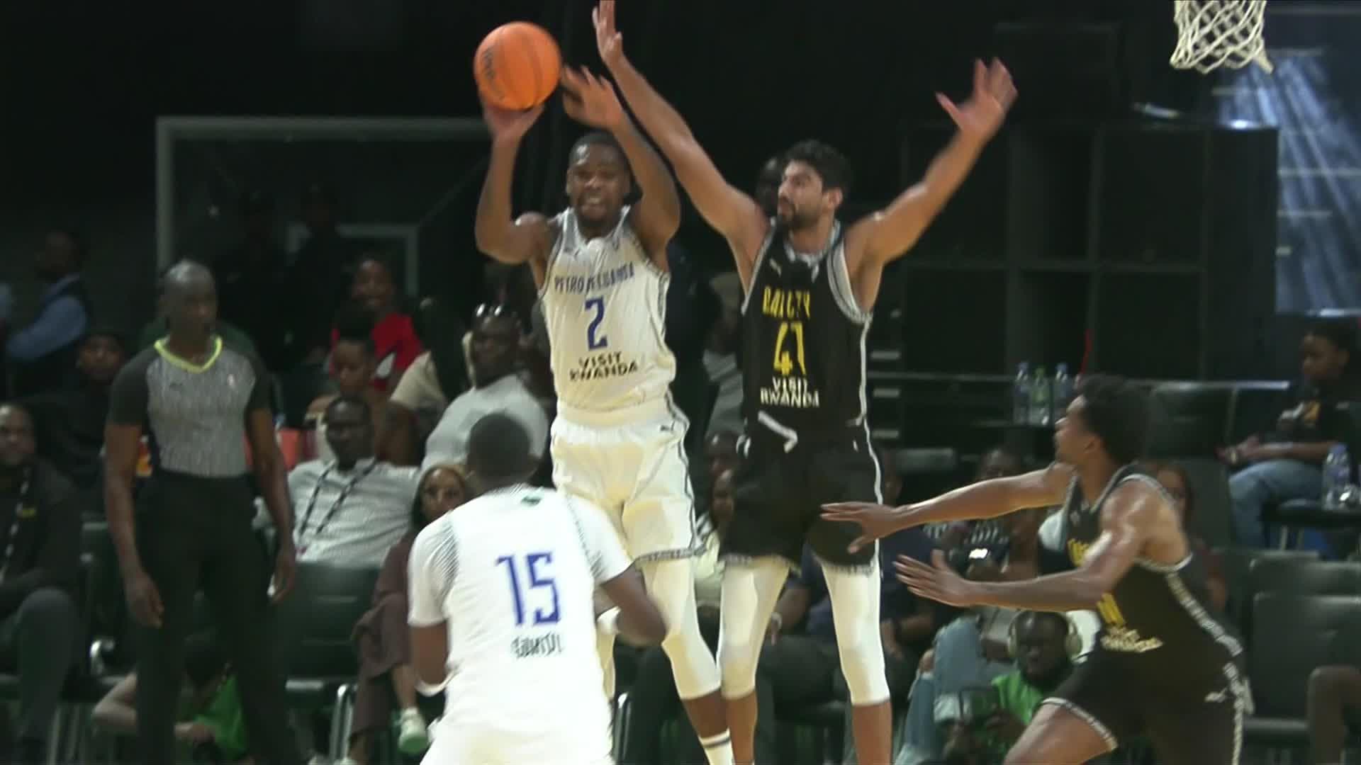 Highlights from Aboubacar Gakou's 17 -Angola Petro de Luanda vs. Dar City Tanzania
