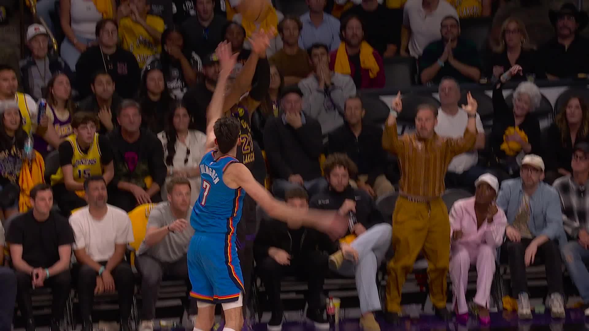 Rui Hachimura finishes through contact