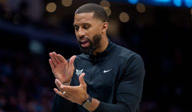 Hornets give coach Charles Lee a contract extension after 25-win improvement