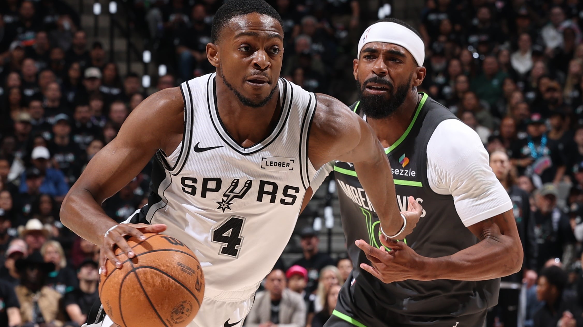 Spurs Dominate Timberwolves in First Half of Game 2