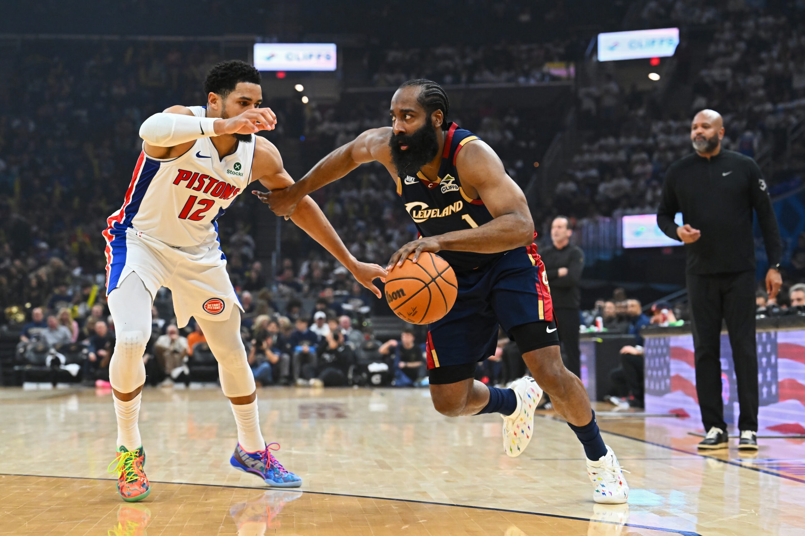 James Harden puts up 24 points, 11 assists in Game 4 win