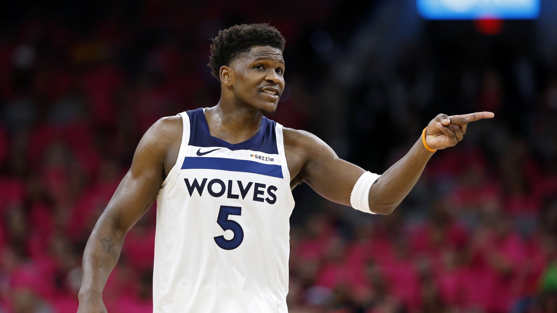 Anthony Edwards Cleared to Play in Timberwolves' Game 2 vs. Spurs