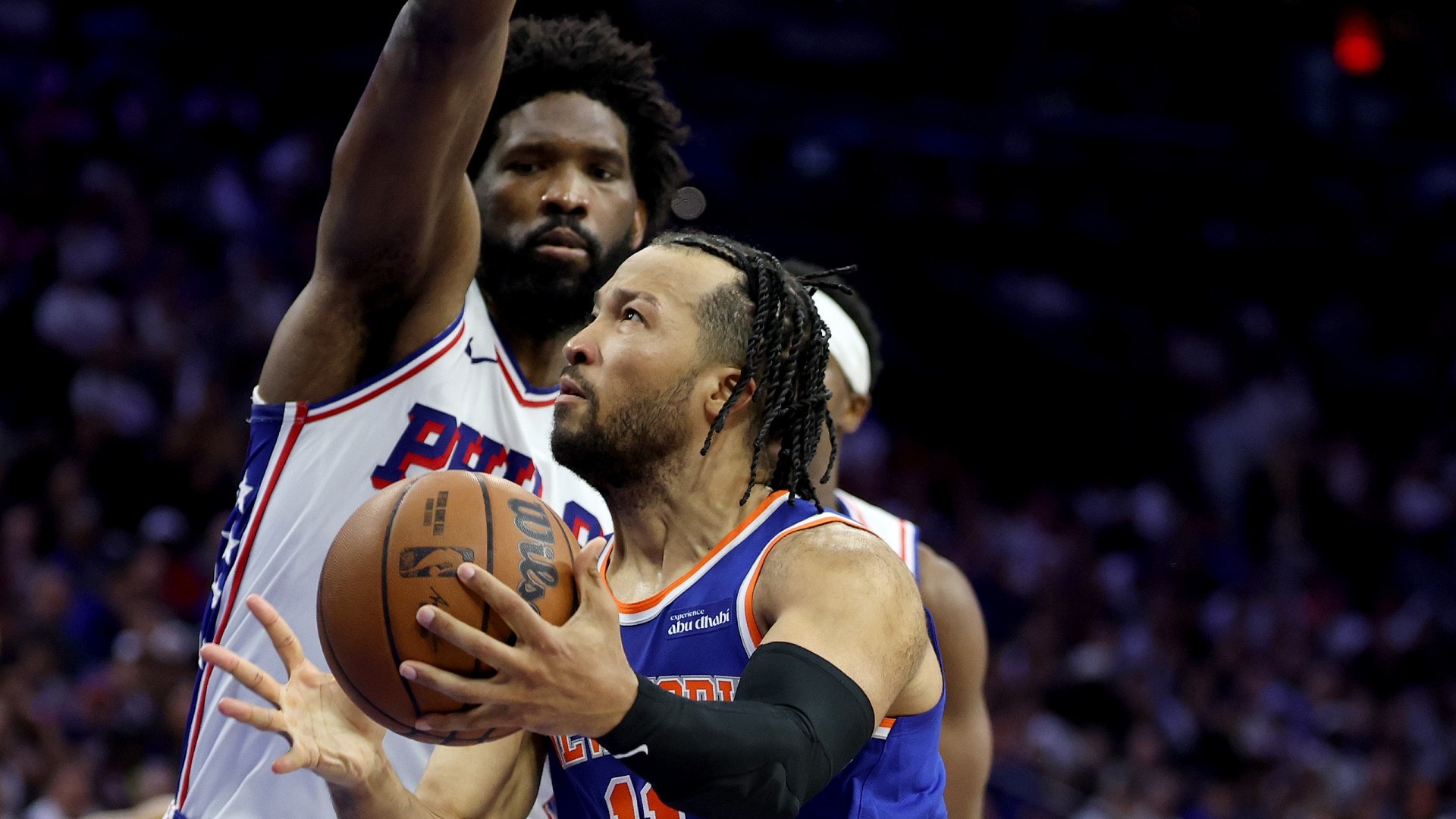 Knicks Stun 76ers, Eye Historic Sweep in Game 4 Showdown
