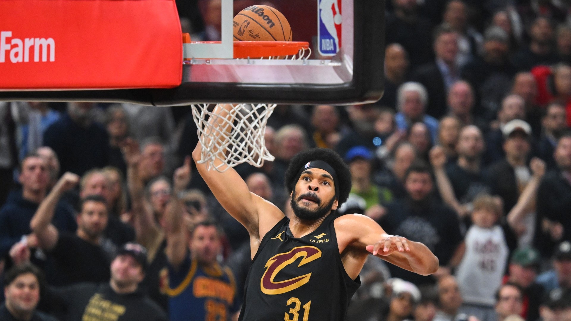 Jarrett Allen rises up for the dunk