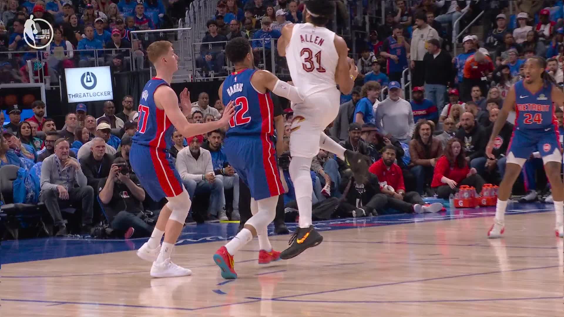 Detroit Pistons vs. Cleveland Cavaliers - 1st Quarter Highlights