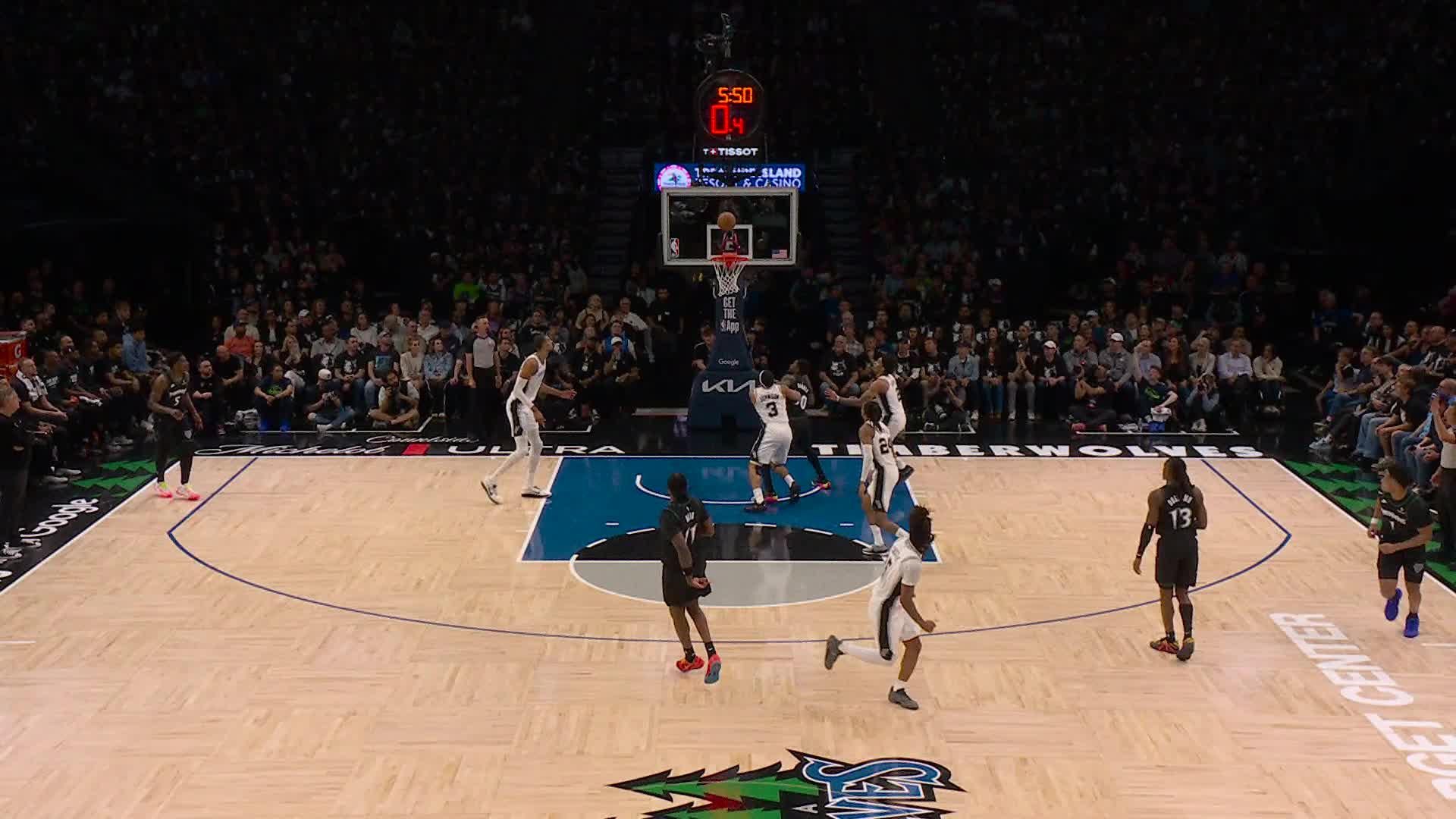 3-pointer by Naz Reid