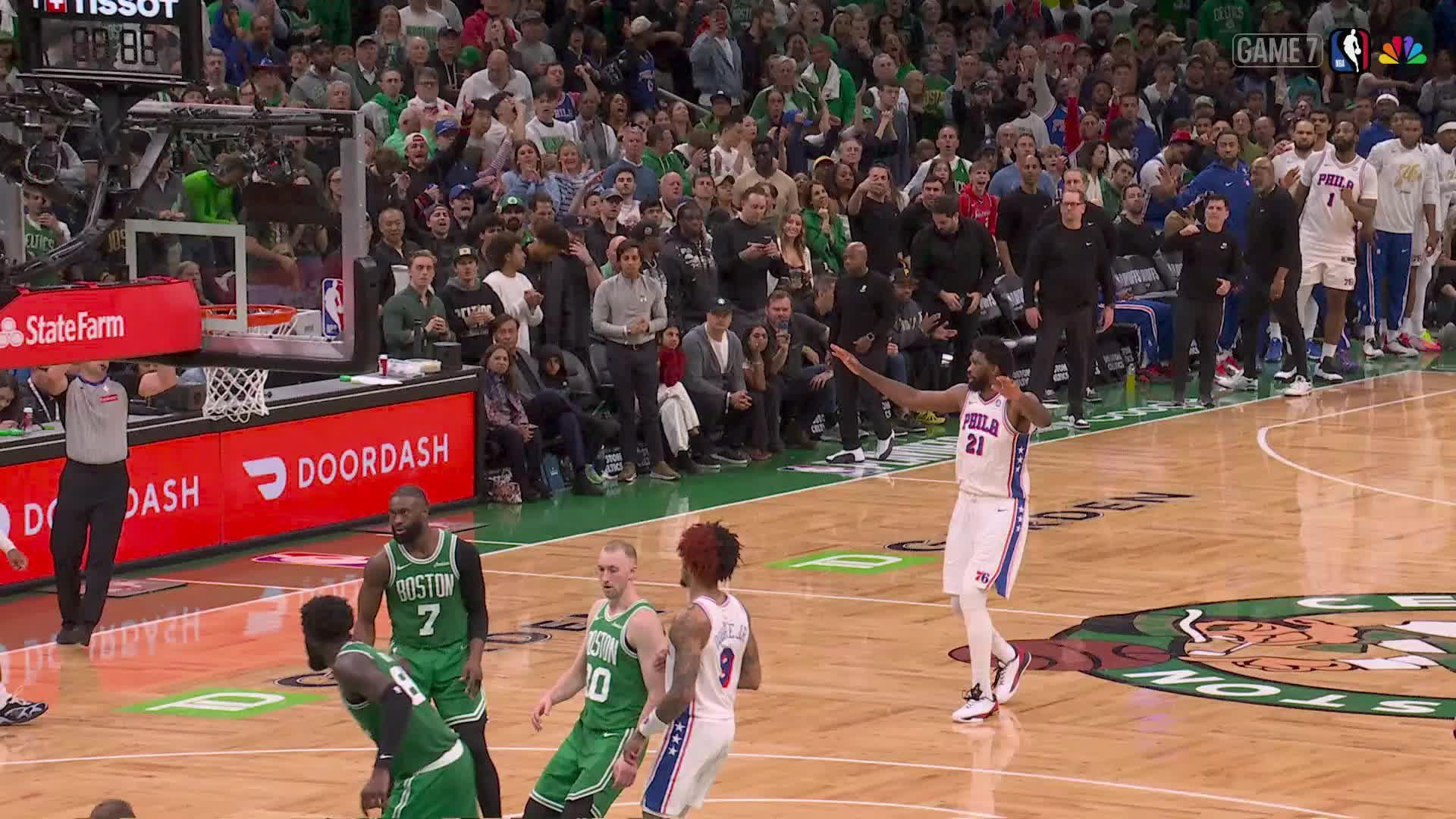 Boston Celtics vs. Philadelphia 76ers - 4th Quarter Highlights