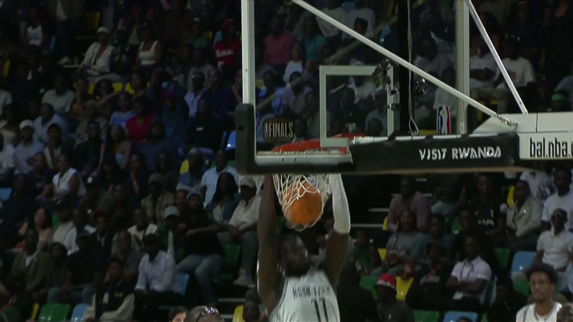 Oumar Ballo with 4 Dunks vs. Fath Union Sports De Rabat
