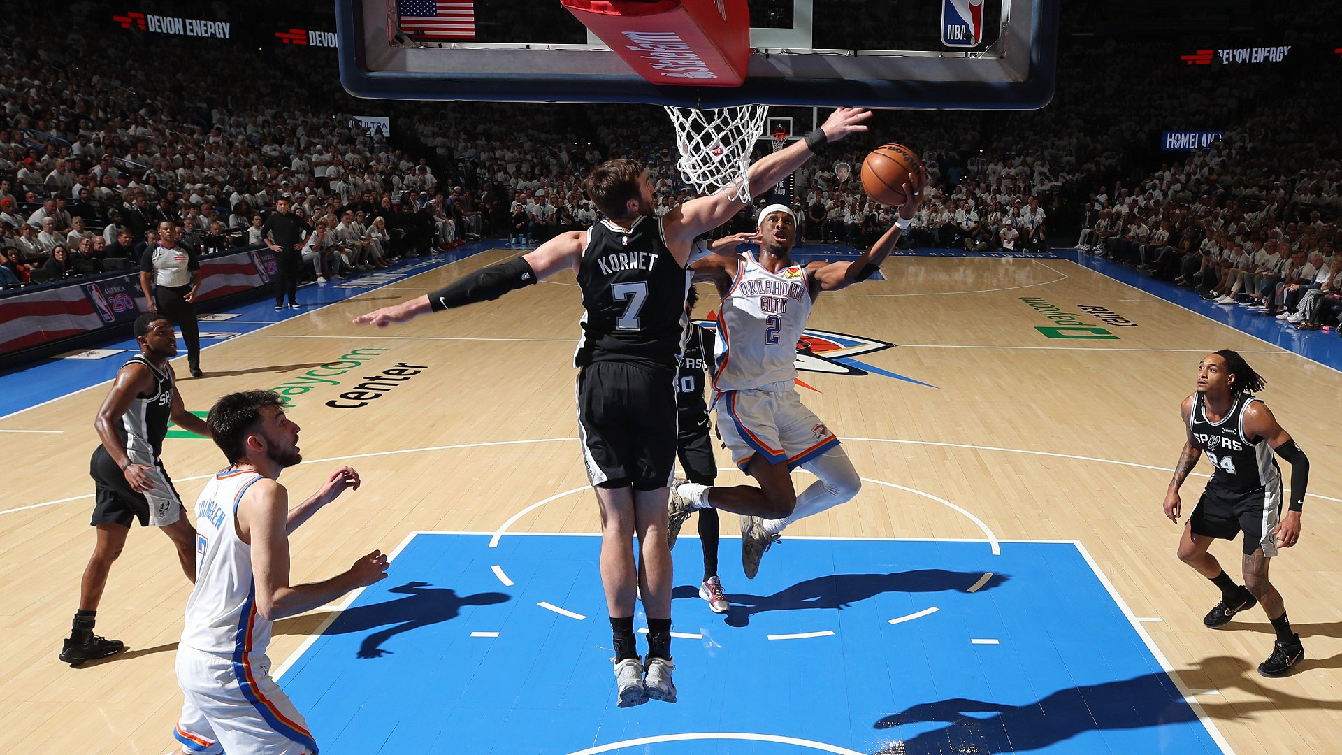 Thunder top Spurs, move one win away from Finals