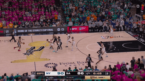 Spurs turnover and Jalen Brunson layup