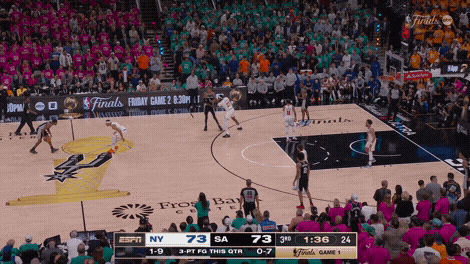 Landry Shamet close-out to Devin Vassell
