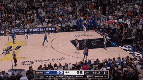 Karl-Anthony Towns corner 3-pointer