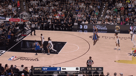 Spurs pressure and blitz Jalen Brunson