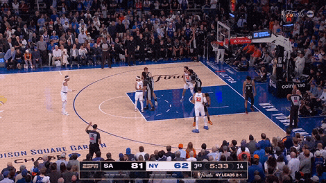 Josh Hart 3-pointer