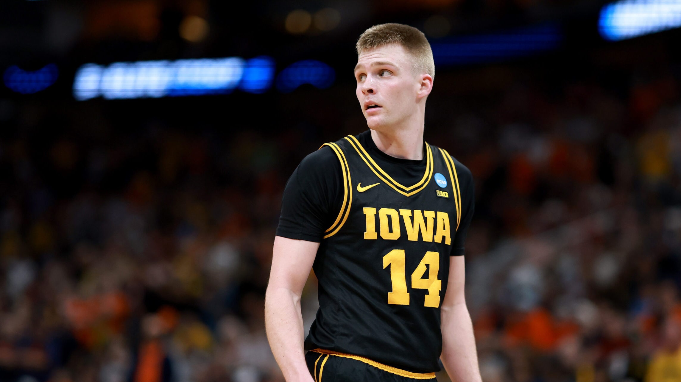 Grizzlies swap picks with Thunder at No. 17, Pistons at 21