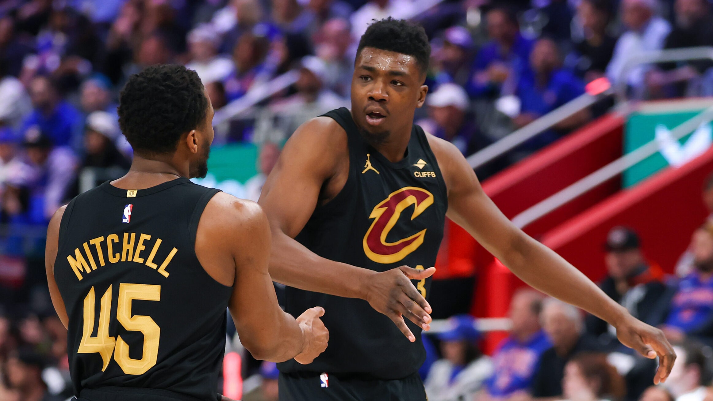 Report: Cavs agree to 1-year deal with Thomas Bryant