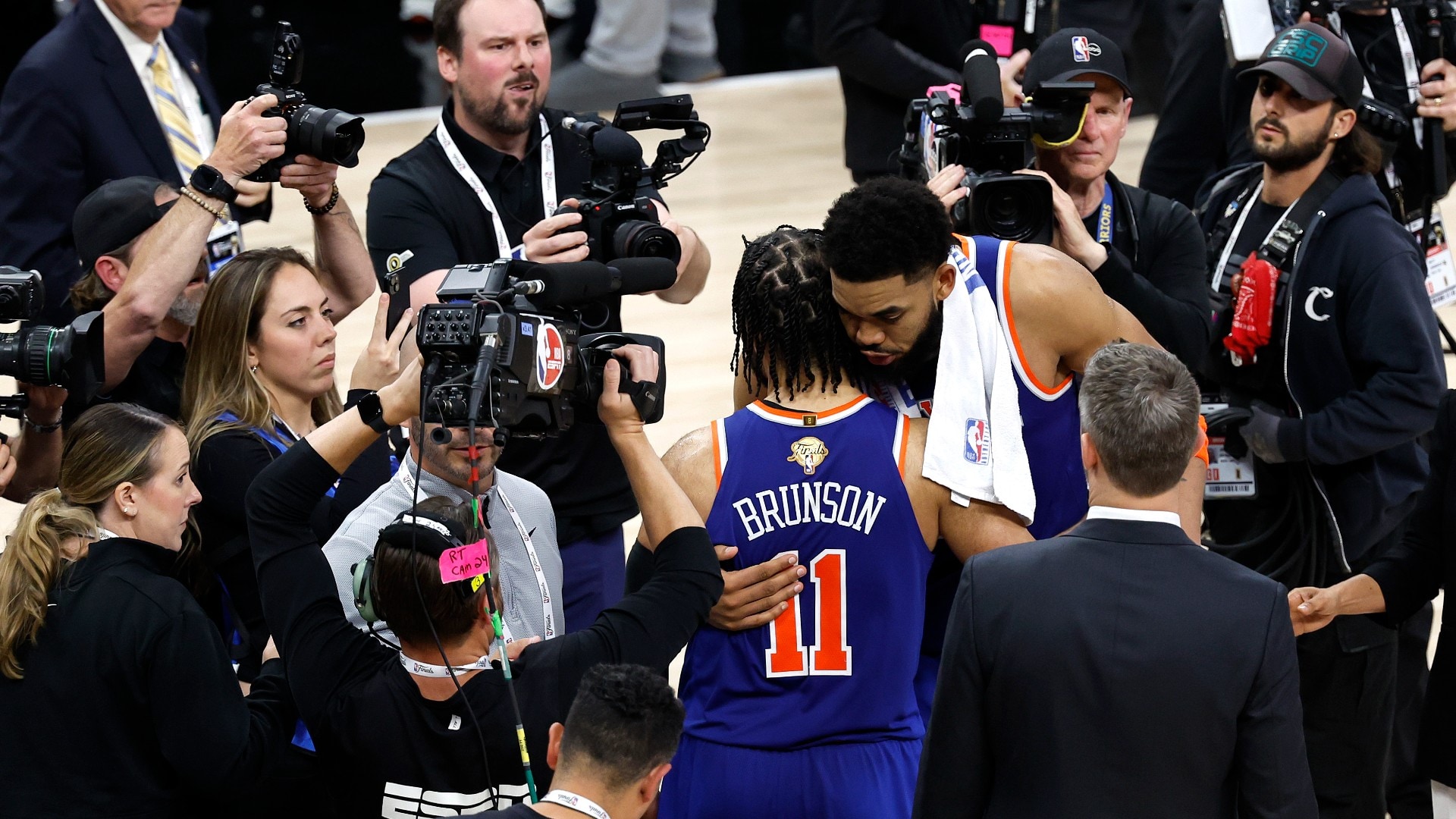 Knicks Eye Historic Finals Sweep vs. Spurs in Electrifying MSG Game 3