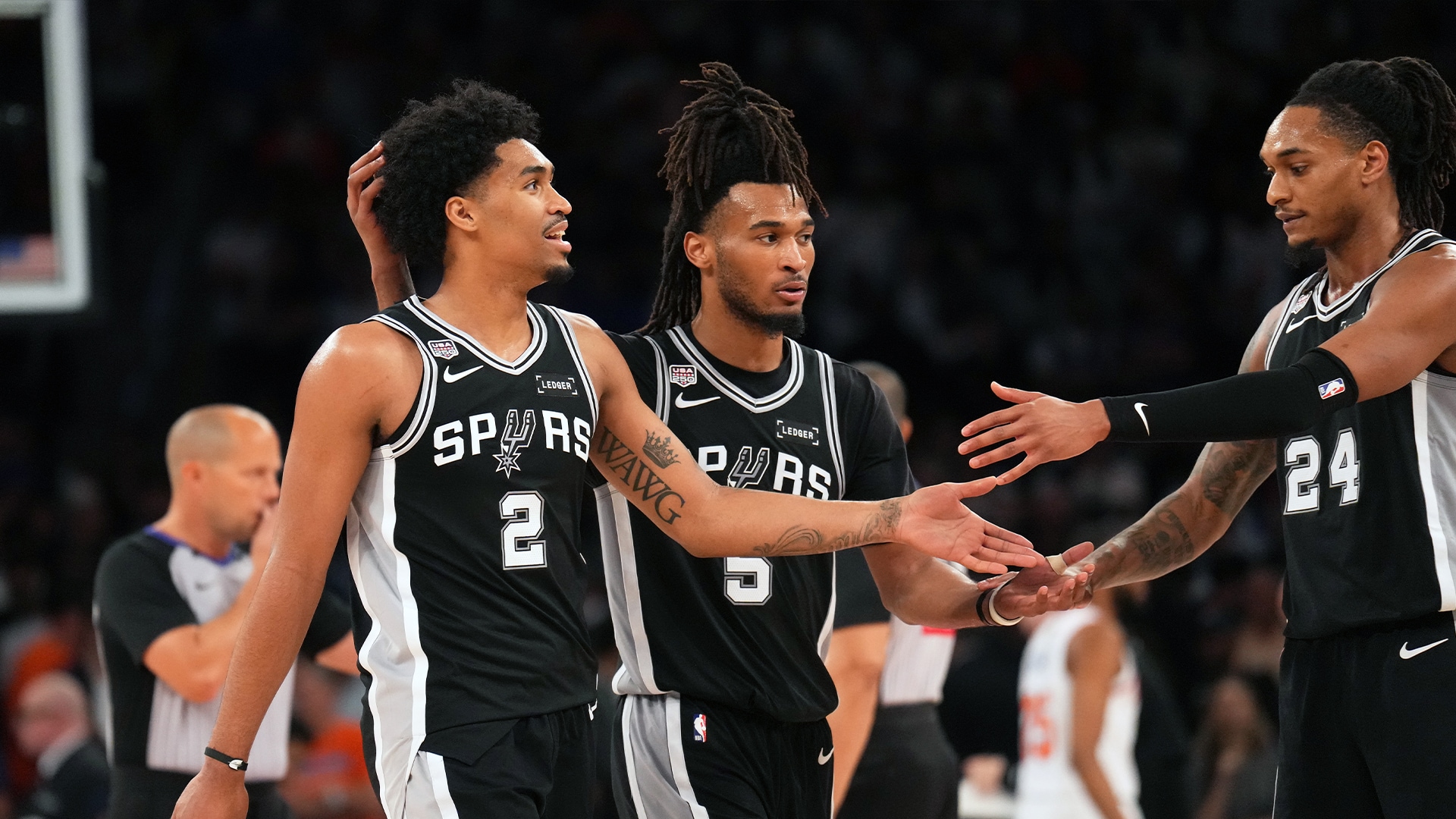 Spurs take Game 3 on the road