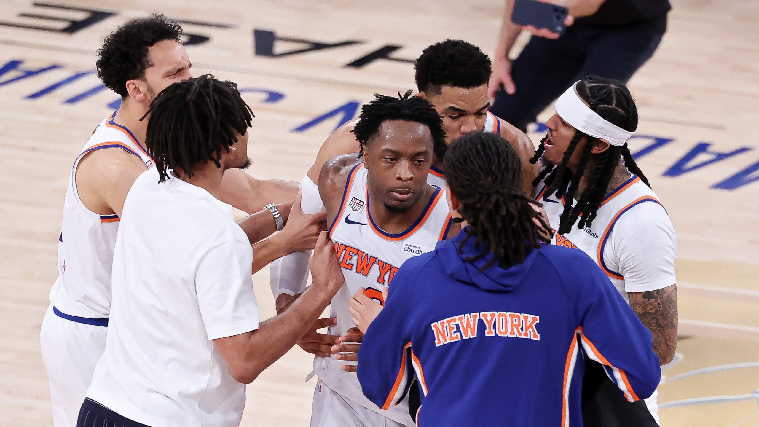 Knicks erase 29‑point deficit to seize 3‑1 lead as Wembanyama faces suspension risk — image 3