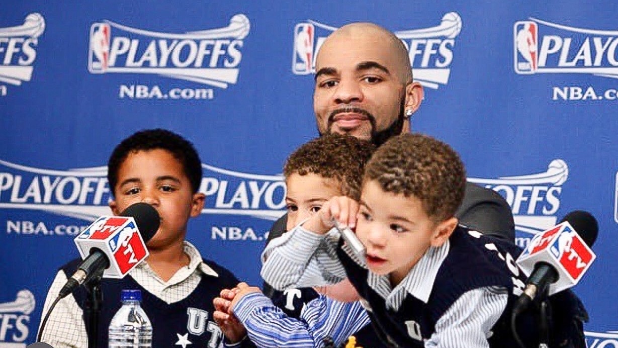 Ο Carlos Boozer γέμισε χαρά καθώς ο γιος του Cameron πλησιάζει το όνειρό του στο NBA