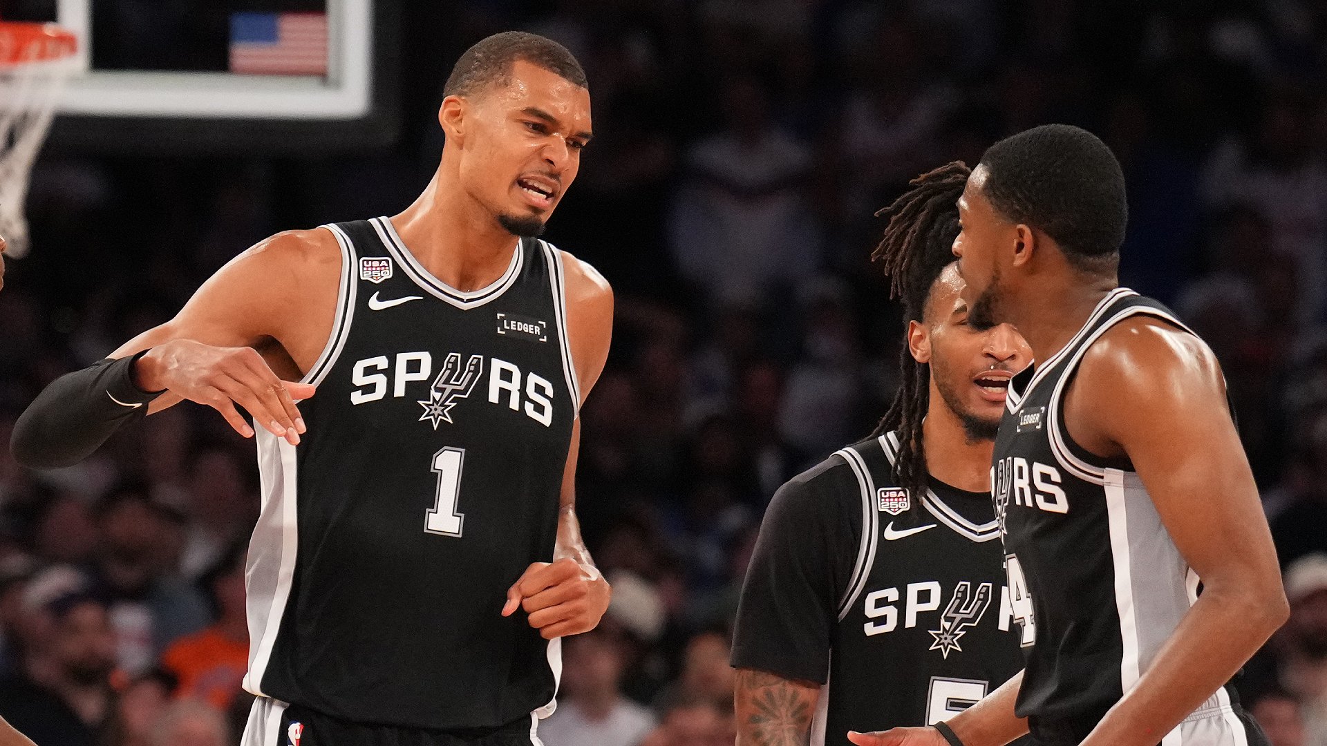 Starting 5: Spurs stand tall at MSG, win Game 3