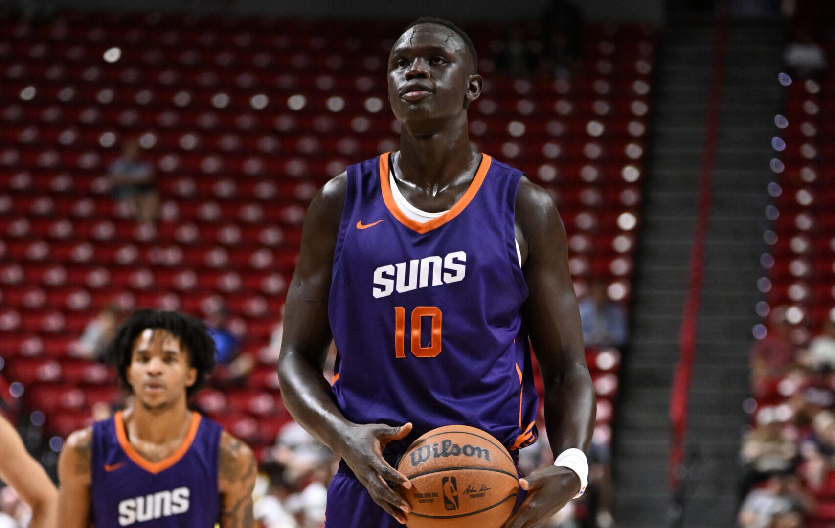 Khaman Maluach scores 23 points, snags 15 rebounds in Suns win
