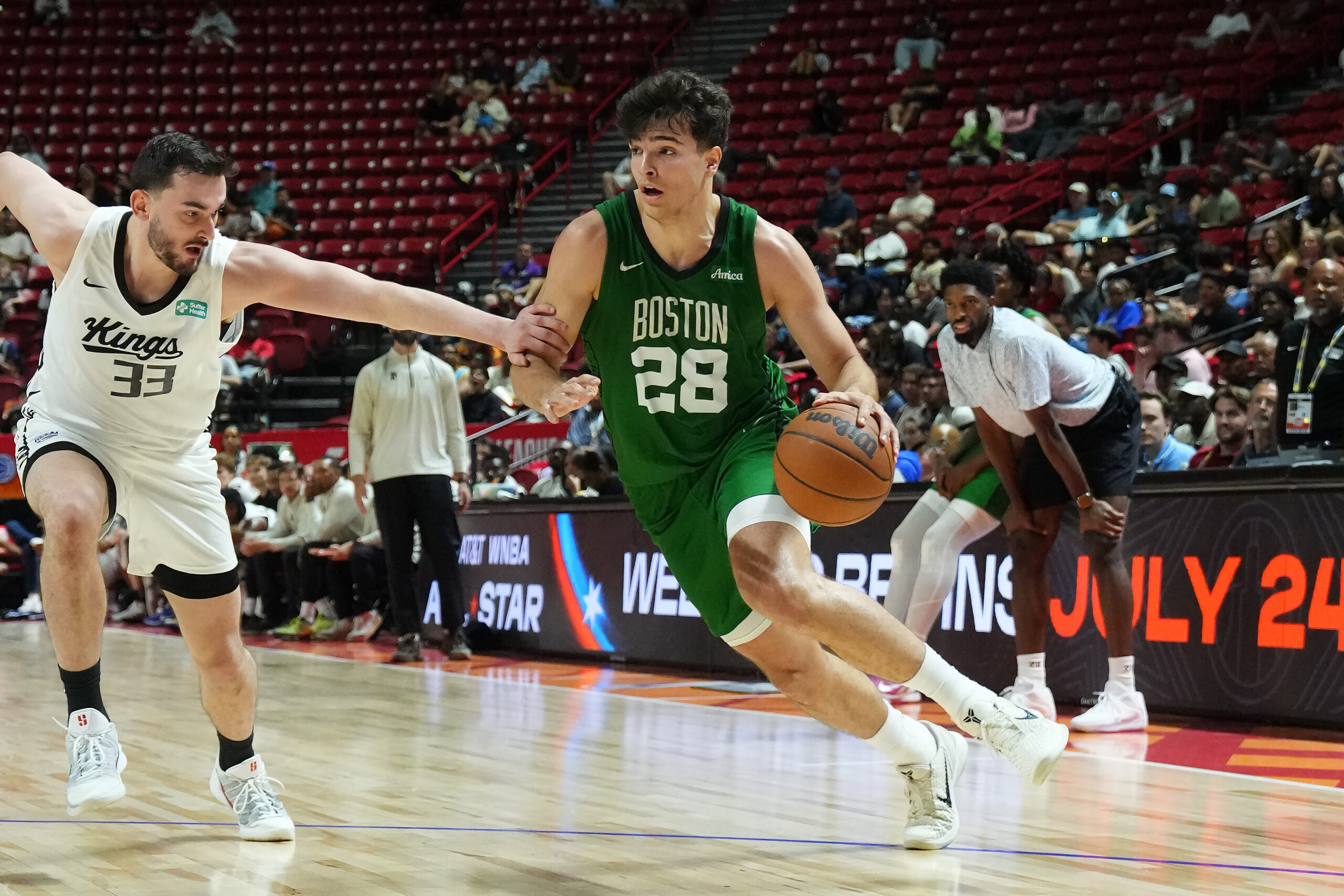 Hugo González's 24 points, 10 rebounds lift Celtics over Kings