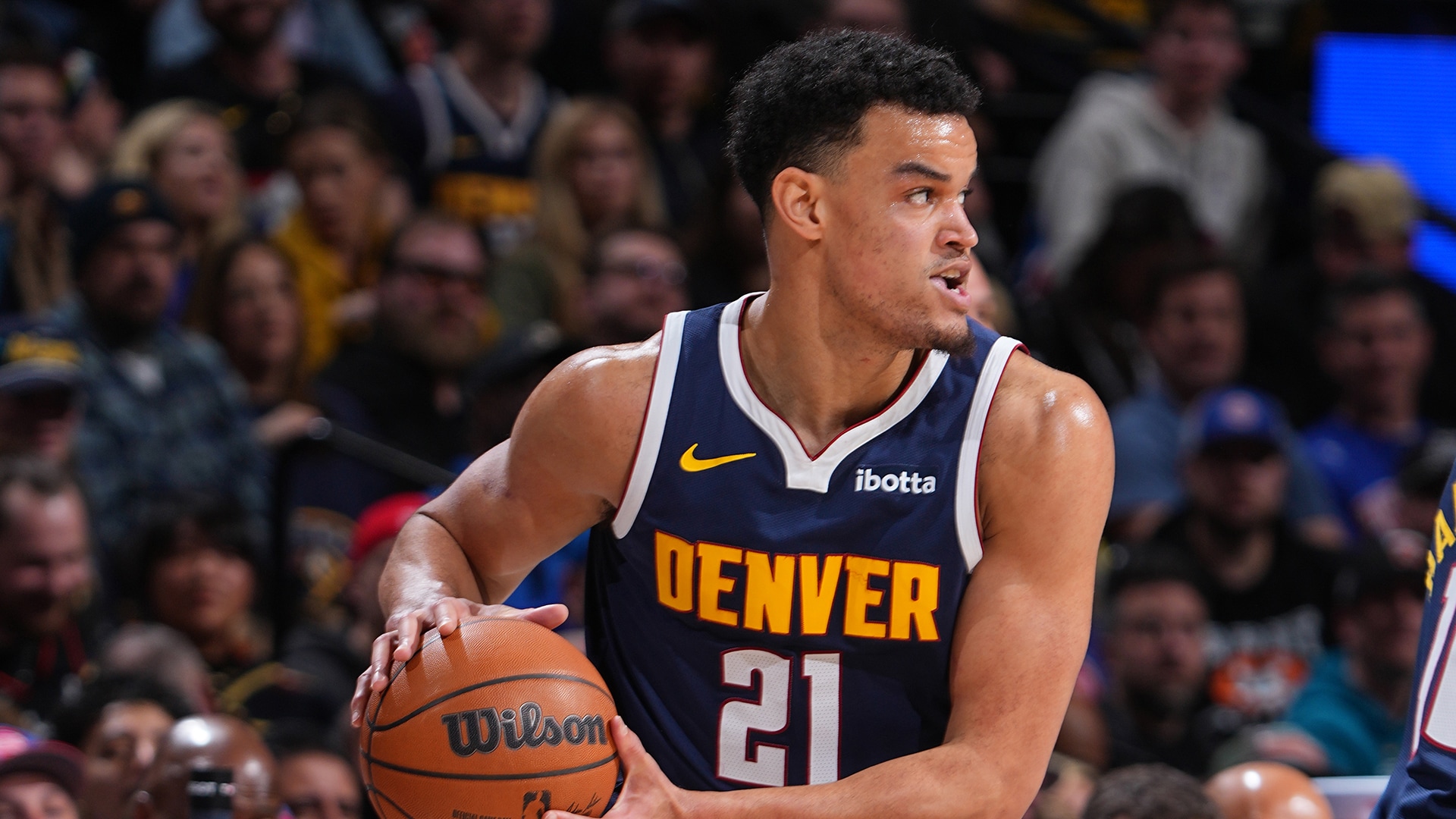 Reports: Spencer Jones signs offer sheet with Thunder