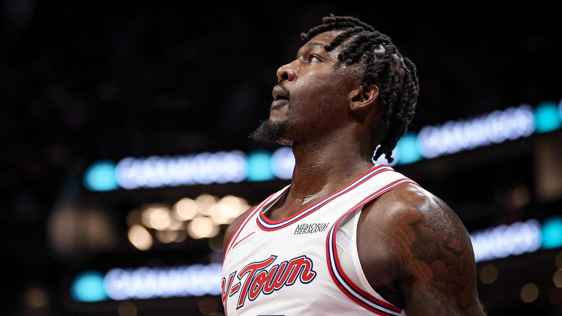 Report: Rockets deal Dorian Finney-Smith to Hornets