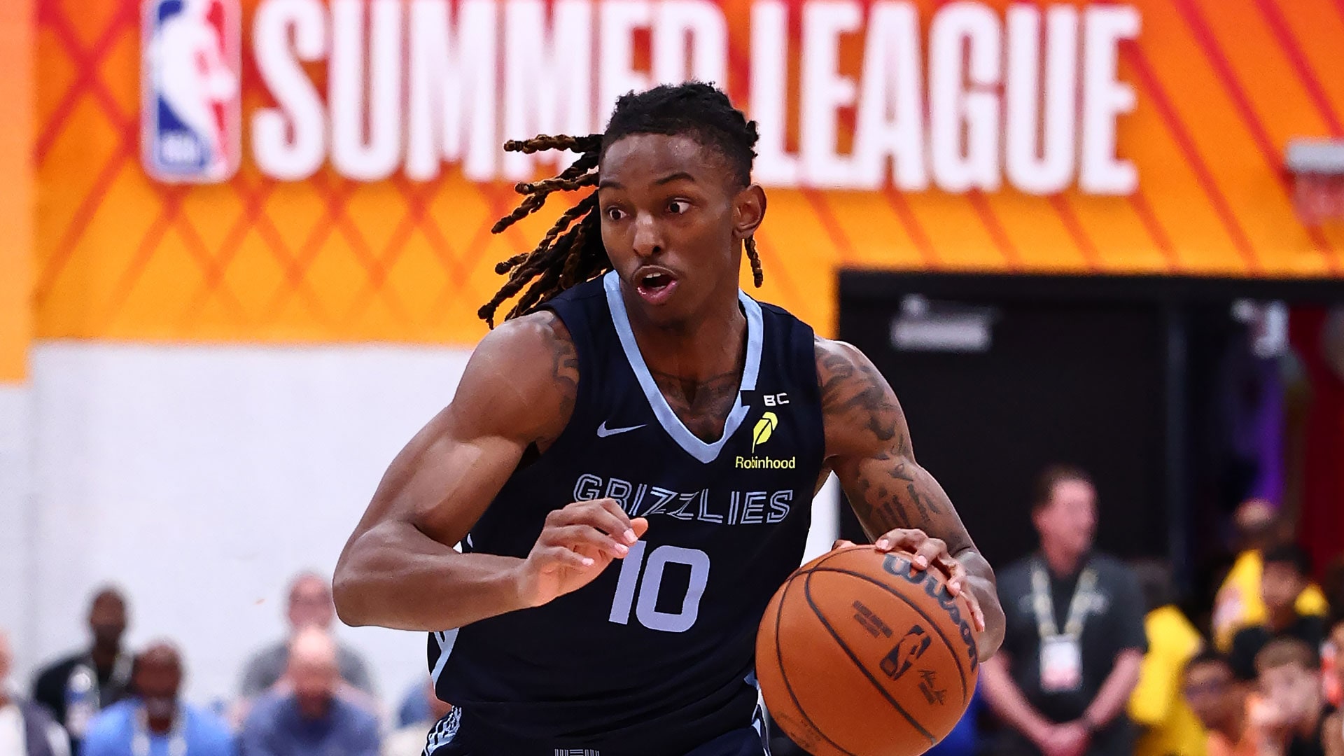 Javon Small's 26 points power Grizzlies over Warriors