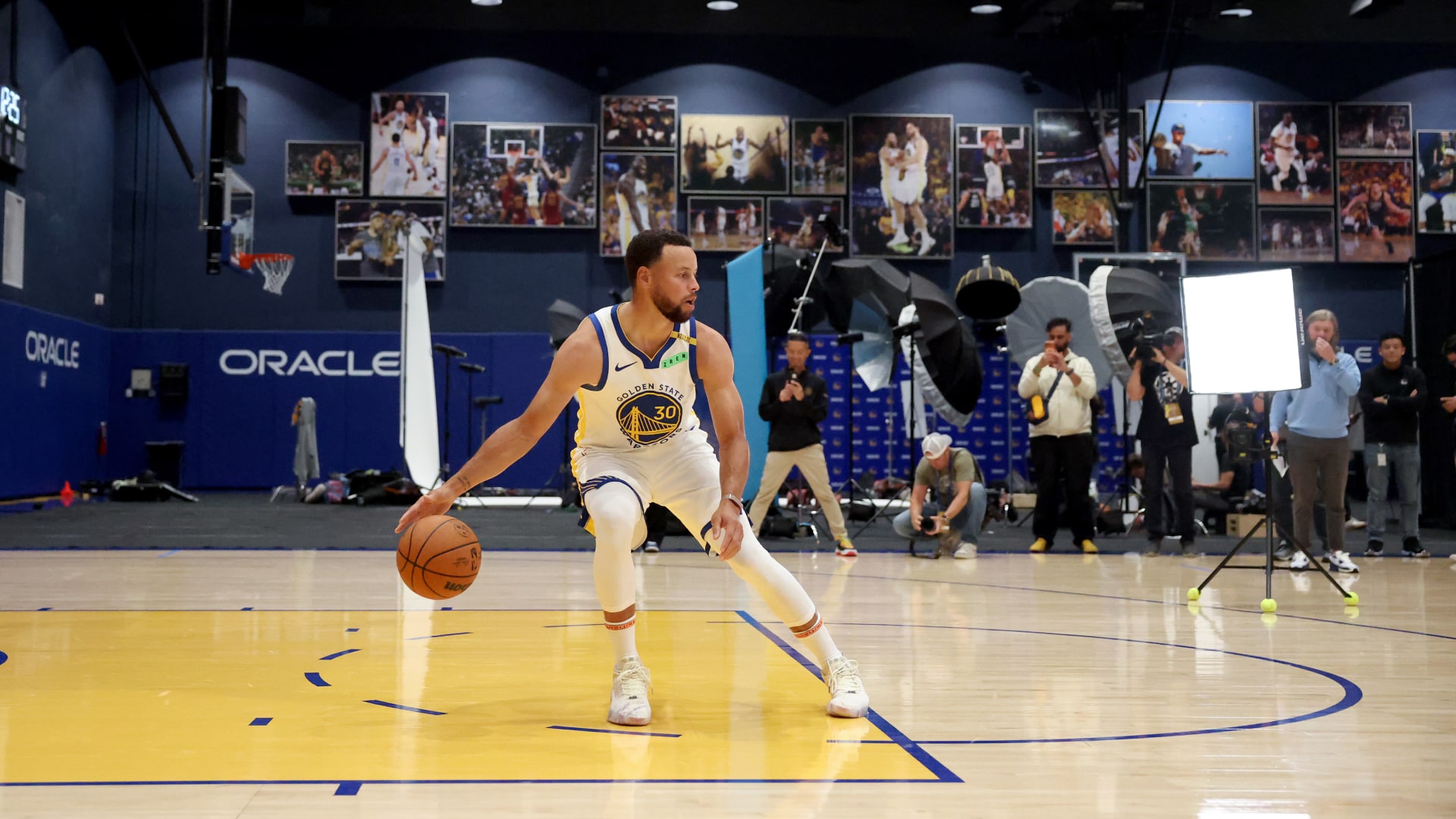 5 takeaways: Stephen Curry embraces new season at Warriors Media Day
