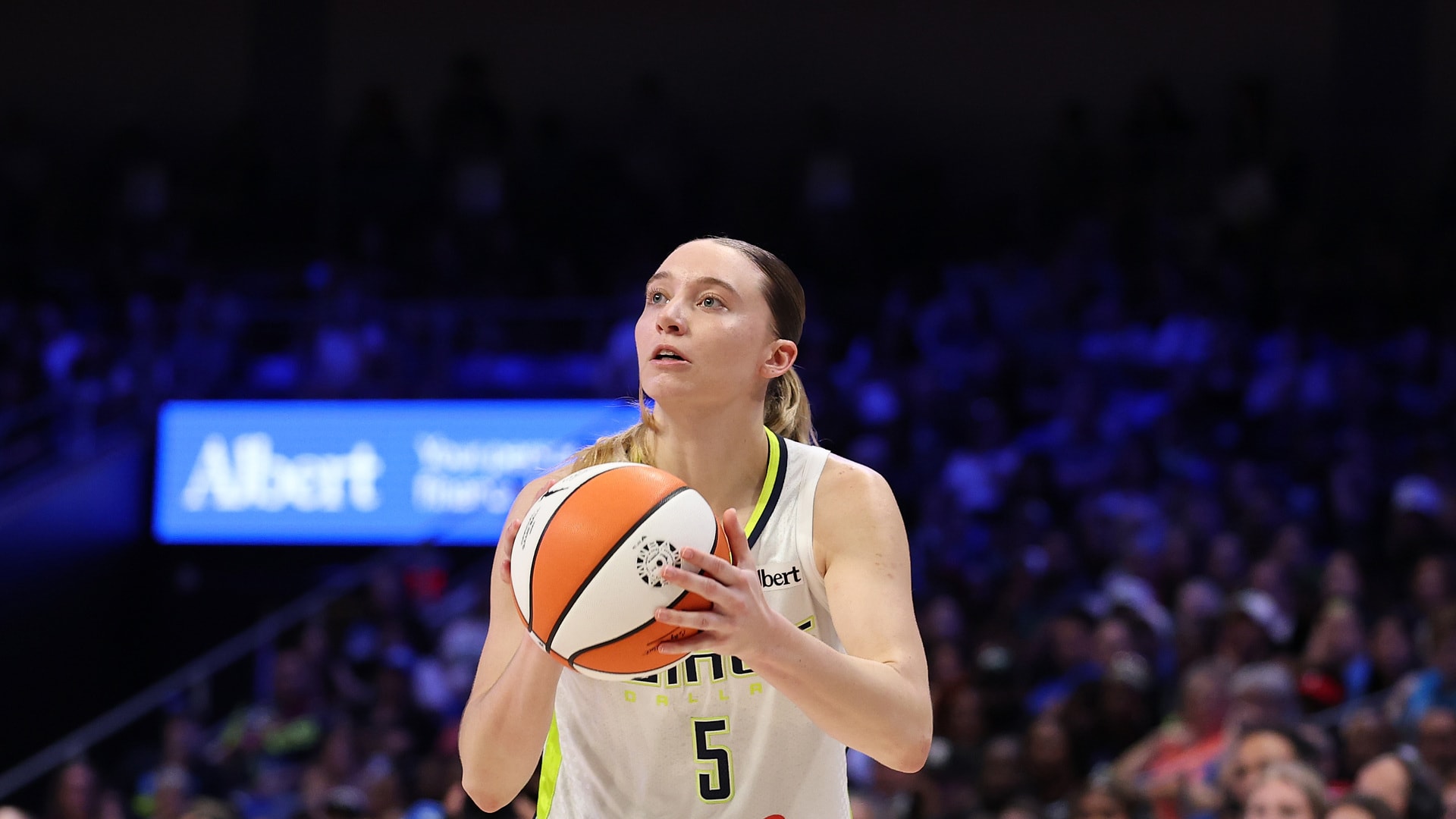 The Association: Paige Bueckers' amazing sophomore season