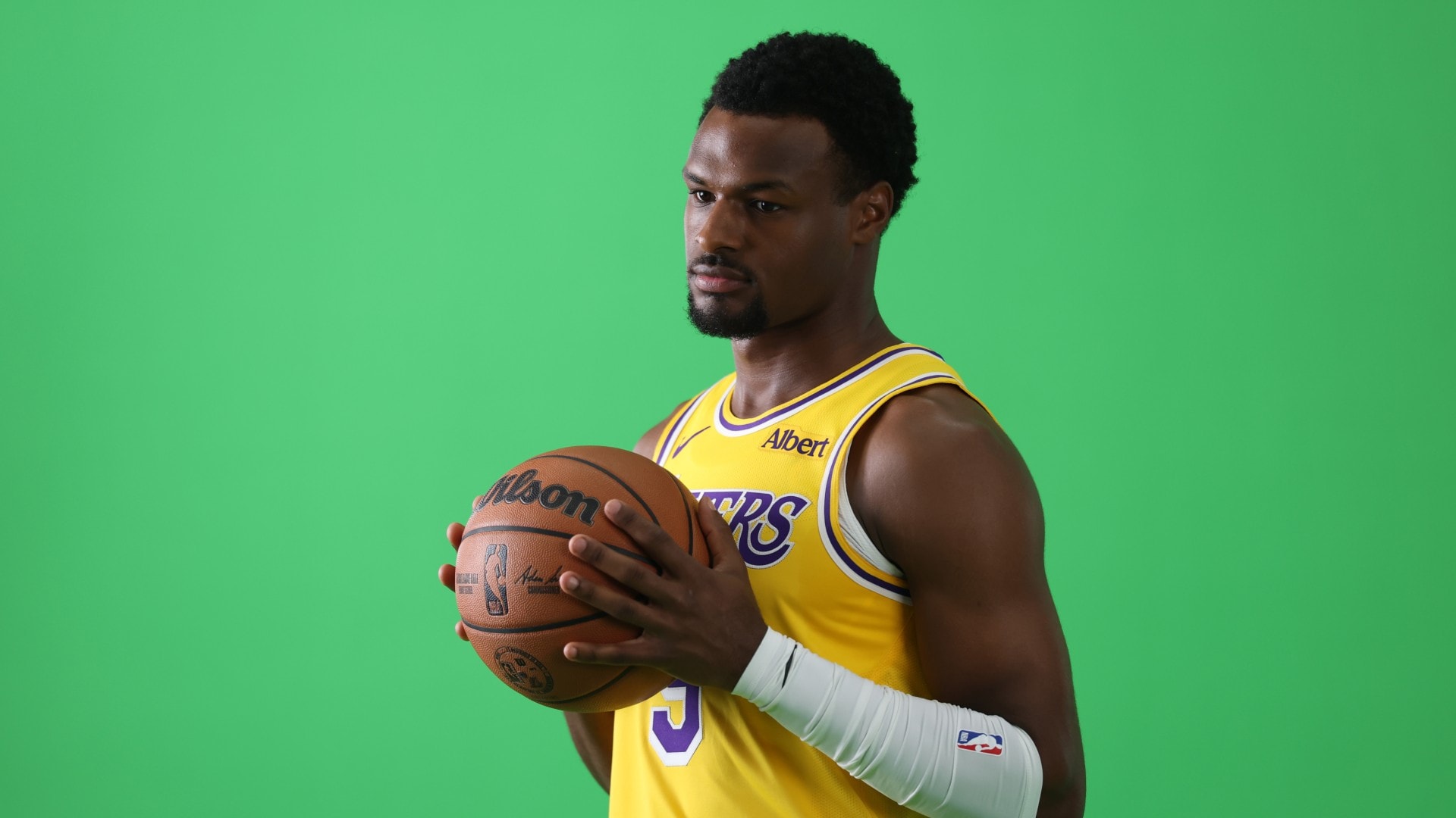 Bronny James focused on his own path with younger Lakers