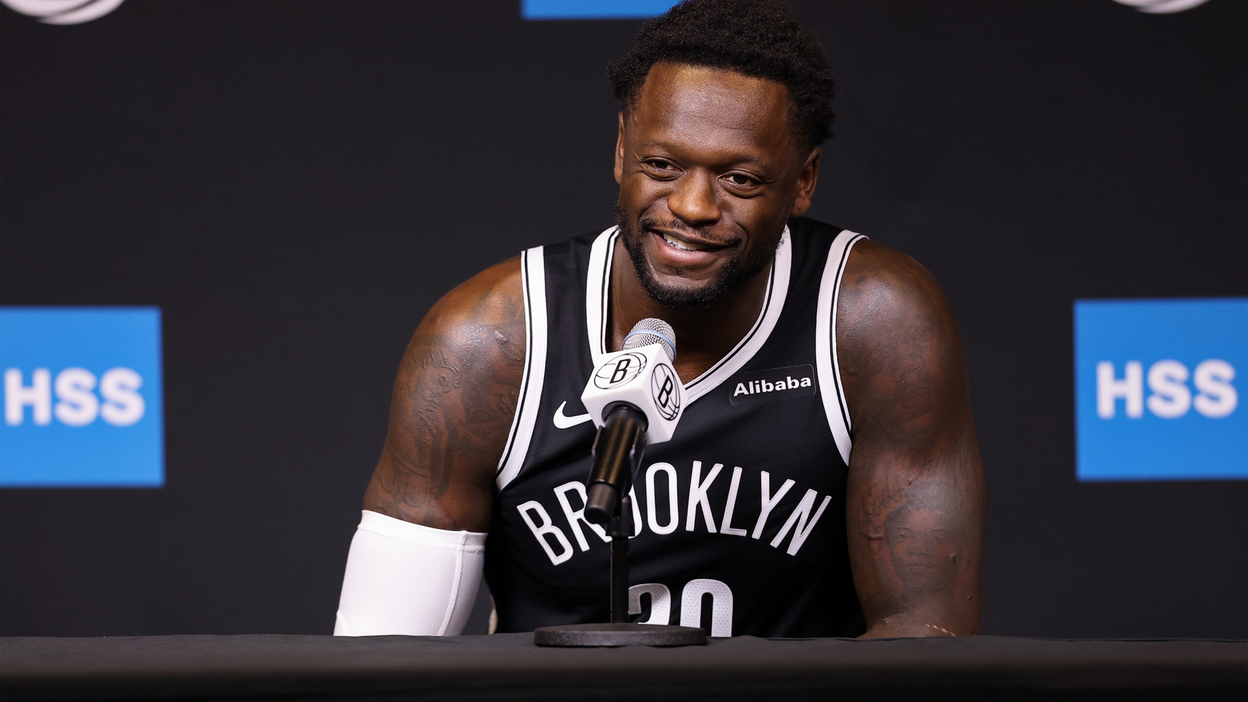 Julius Randle recalls lessons learned from Kobe Bryant as he aims to mentor young Nets teammates