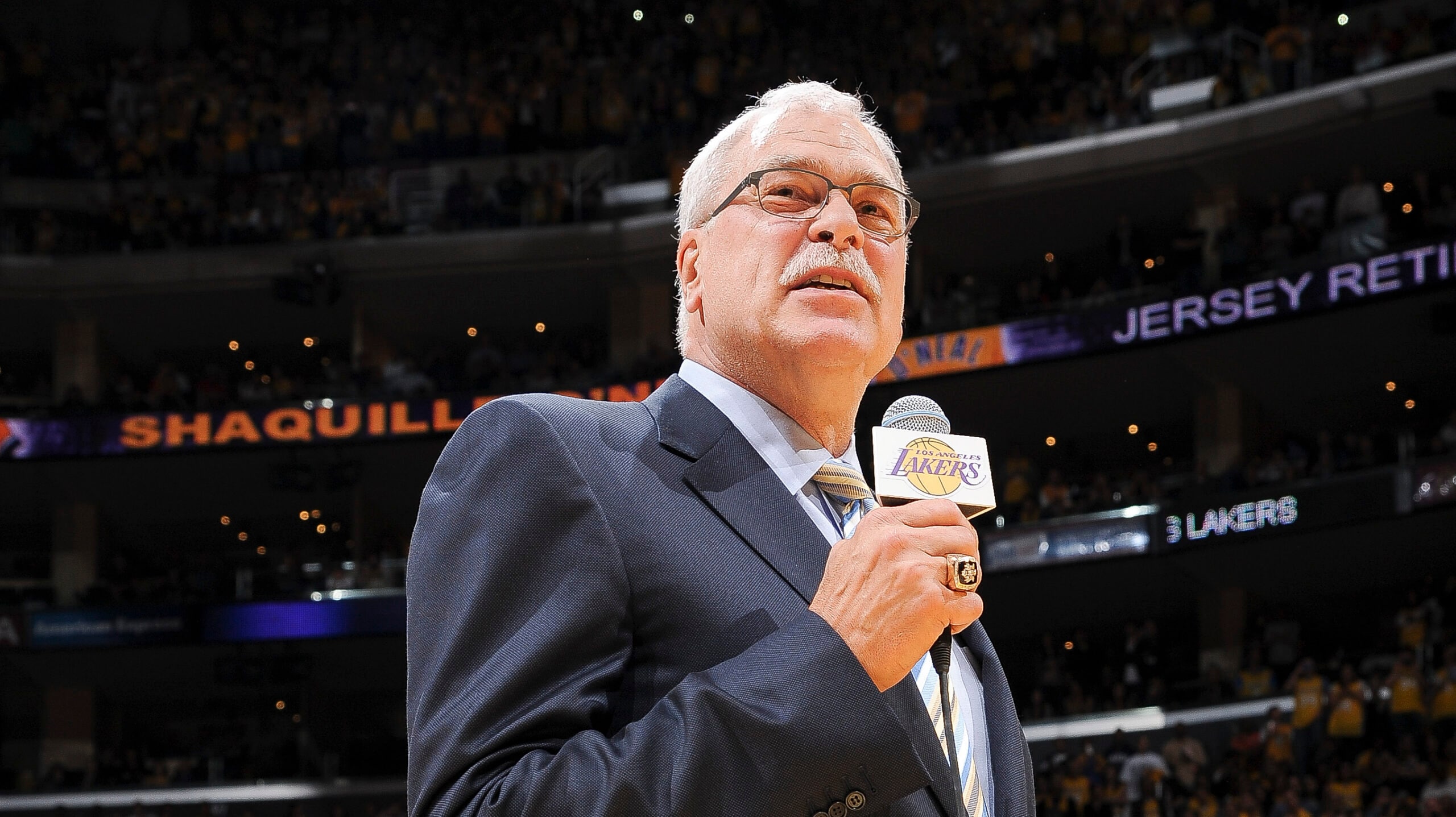 Lakers to unveil Phil Jackson statue in 2027