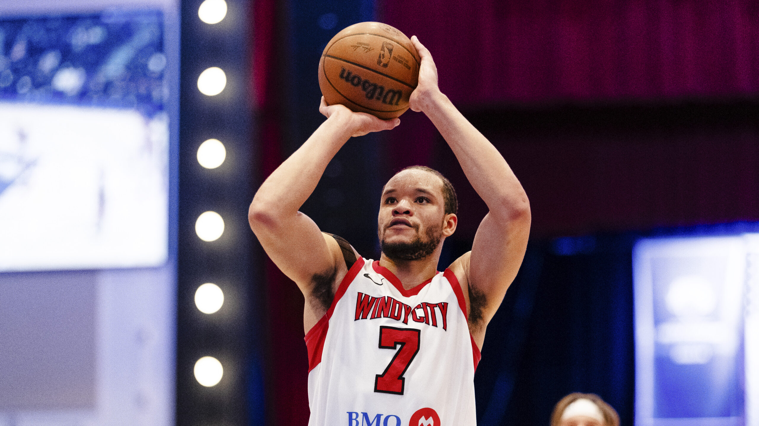 Orlando Magic sign free-agent forward Kevin Knox II