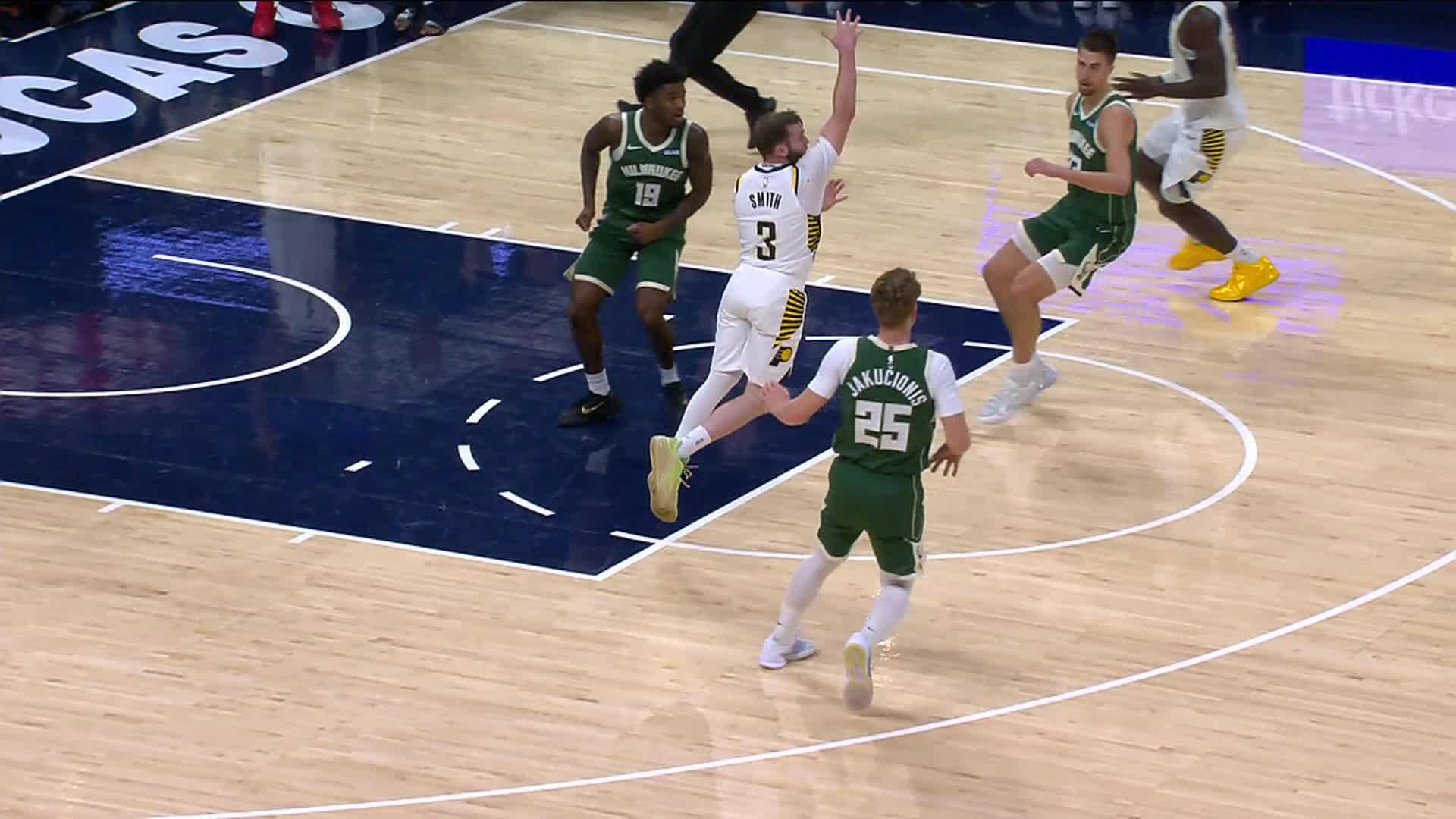 Indiana Pacers vs. Milwaukee Bucks - 4th Quarter Highlights