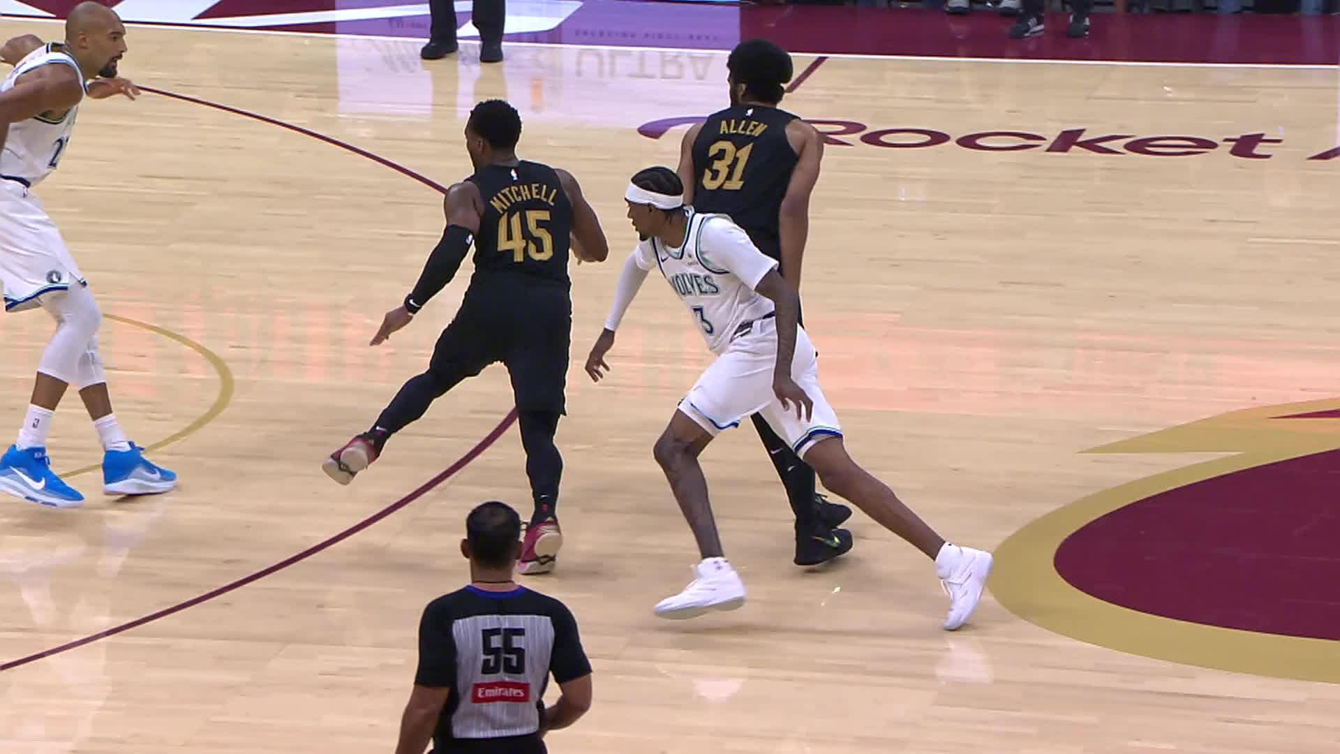 Highlights From Donovan Mitchell 26-Point Game