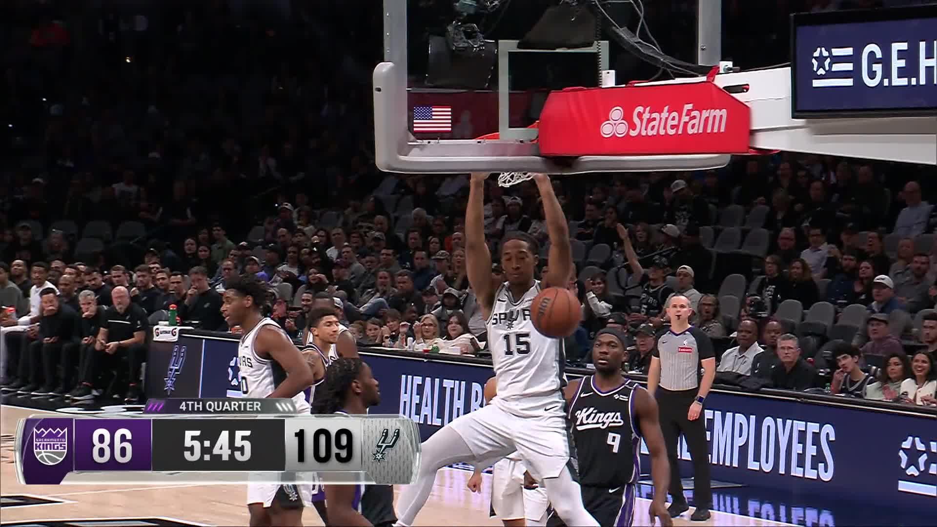 San Antonio Spurs vs. Sacramento Kings - 4th Quarter Highlights